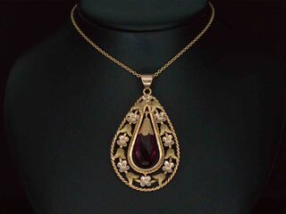 Gouden hanger robijn, excl. ketting