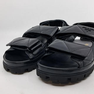 Paar sandalen, maat 38 1/2, Prada