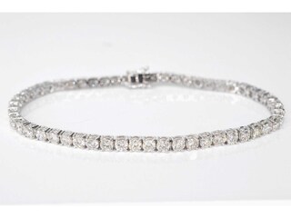 Witgouden tennisarmband met 8.00 carat briljant geslepen diamanten