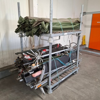 Divers gereedschap en bedrijfsmiddelen
