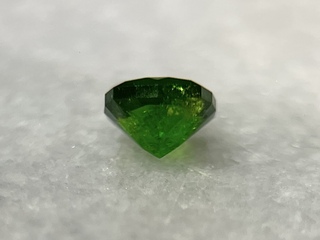 Demantoid – 0.73 carat natuurlijke demantoid