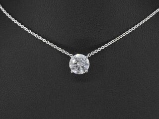 Witgouden halsketting met een diamant van 0.70 carat