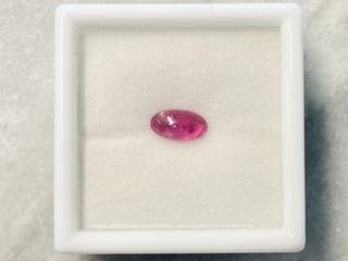 Robijn – 1.84 carat natuurlijke cabochon robijn