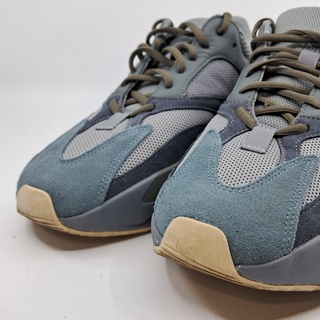 Paar schoenen, maat 43 1/3, Adidas, Yeezy 700 FW2499