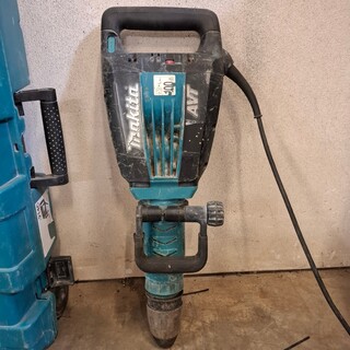 Breekhamer Makita, HM1214C, bouwjaar 2017