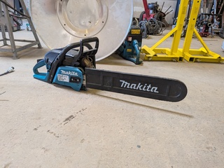 Motor kettingzaag Makita