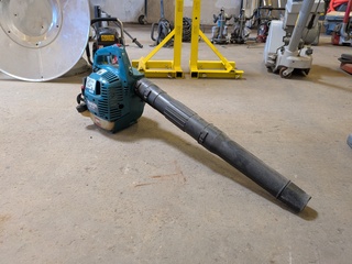 Motor bladblazer met elektrische heggenschaar Makita