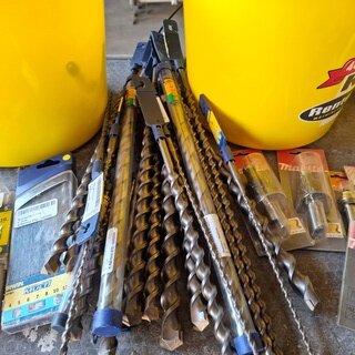 Assortiment ijzerwaar in 4x emmer
