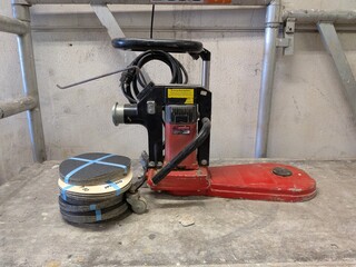 Kanten schuurmachine FG, Taifun 310/330, bouwjaar 2011