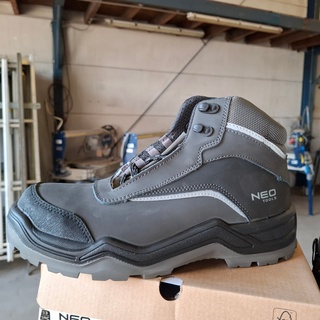 6 paar Werkschoenen o.a. Neo en Grisport