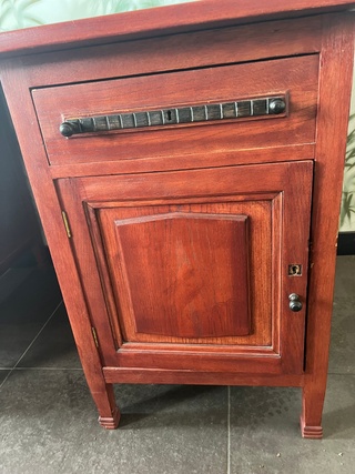 Notaris bureau, groen en gelakt