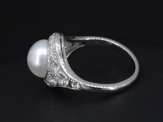 Witgouden art-deco ring met diamanten en orient parel
