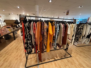 Ca. 218x Broeken, jurken en tops, ZIZZI, Kaffe, Ichi, Diverse: S-XXXL