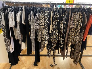 Ca. 214x Tops, rokken en jurken, Kaffe, Vero Moda, Only, M-L