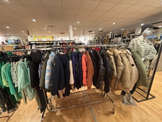 Ca. 349x Jassen, polo’s en pyjama’s, Moodstreet, Vingino, Cyell, maat