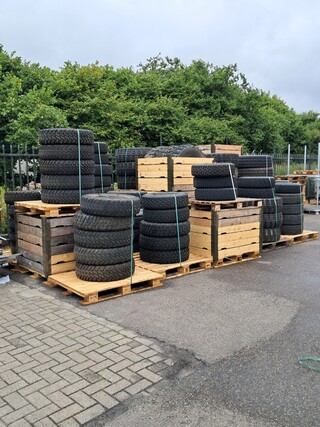 Partij diverse banden, O.a Michelin, Continental