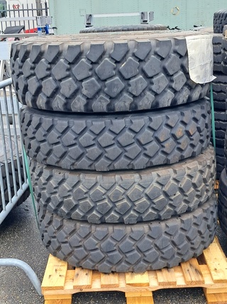 4x Vrachtwagenband, Michelin, o.a XZL