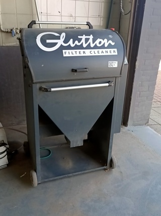 Filter reiniger, Glutton, 2017