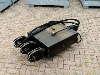 Hakenblok, Thumm Bakker, Gejo/18, 2013