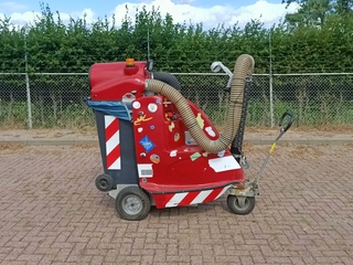 Afval- en straatzuiger, Glutton, 2411 Electric, 2017
