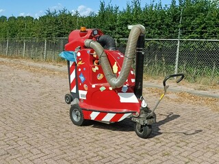 Afval- en straatzuiger, Glutton, 2411 Electric, 2017