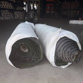Ca. 41,70m2 Kunstgras, 20 mm hoog, groen