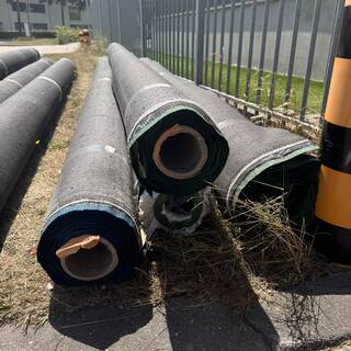 Ca. 99,6m2 Kunstgras, 24 mm hoog, groen