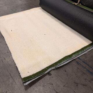Ca. 38,475m2 Kunstgras, 14 mm hoog, wit