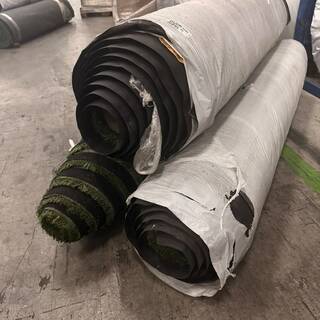 Ca. 24m2 Kunstgras, 20 mm hoog, groen