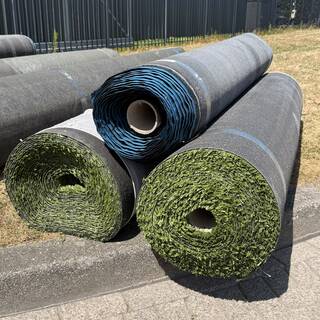 Ca. 122,4m2 Kunstgras, 24 mm hoog, groen