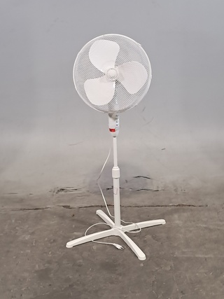 Ca. 31x Staande ventilator, O.a. Strijbosch