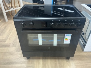 Vrijstaand inductiefornuis 90cm ETNA , FI590ZWA, zwart