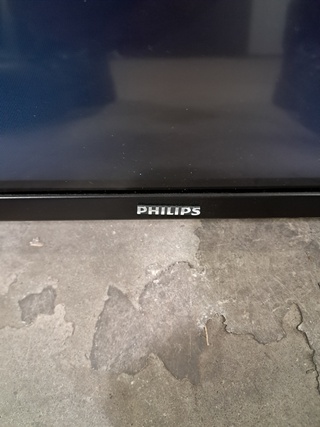 Partij televisies, Philips, 49BDL4050D