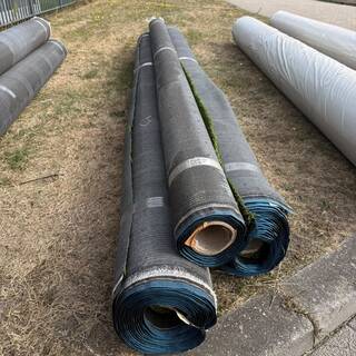 Ca. 104,80m2 Kunstgras, 24 mm hoog, groen