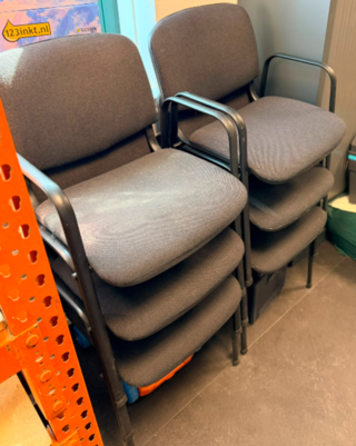 6x Kantinestoelen stapelbaar, zwart/grijs
