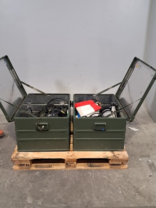 Diverse verlichting in 2x transportkist, O.a Zarges
