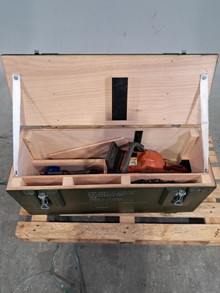 Kettingzaag in houten transportkist, Husqvarna, 359G, 2002