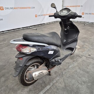Motorscooter, Piaggio, 125 Fly 3V, 2015