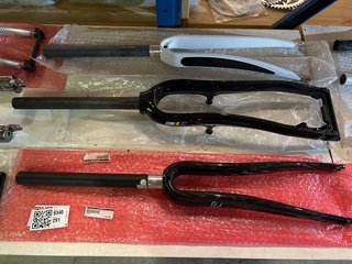 6x Carbon fiets voorvorken voor o.a. racefiets, mtb, W.o. Carbotech, R