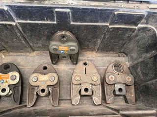 5x Uponor persbekken/persklauwen