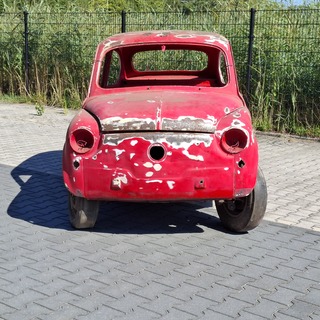 Projectauto, Fiat, 600D, 1966, met kamikaze deuren