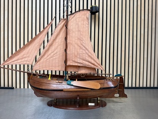 Gedetailleerd houten scheepsmodel Enkhuizer Bol 1902 lengte 90 cm