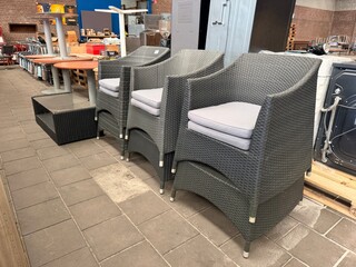 6x Tuinstoel, 1x bijzetmeubel