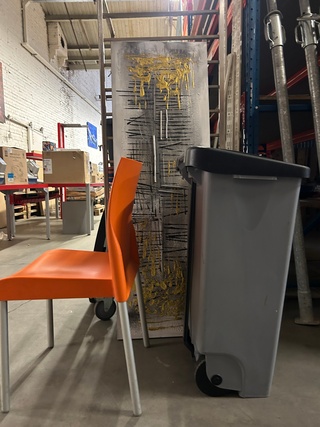 Partij w.o. kamerscherm, stoelen, glaswerk