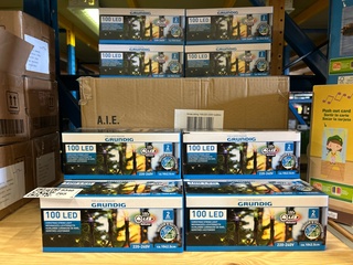 Ca. 22x Led kerst lichtsnoer indoor/outdoor, Grundig