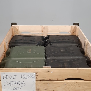 Partij jerrycans, O.a. Scepter