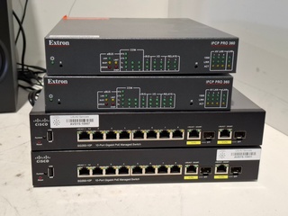Partij Diverse professionele AV apparatuur, Extron, Cisco, Edifier