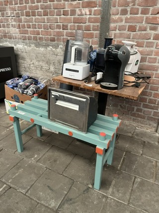 Partij horeca artikelen w.o. koffiezetapparaat, W.o. Foodness, Magimix