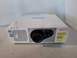 Projector, Panasonic, PT-RZ570, wit