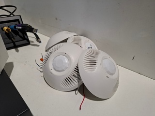 Partij Diverse professionele AV apparatuur, Extron, Audinate, Logitech
